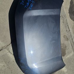 Toyota rav4 hood oem Front  20 to 26