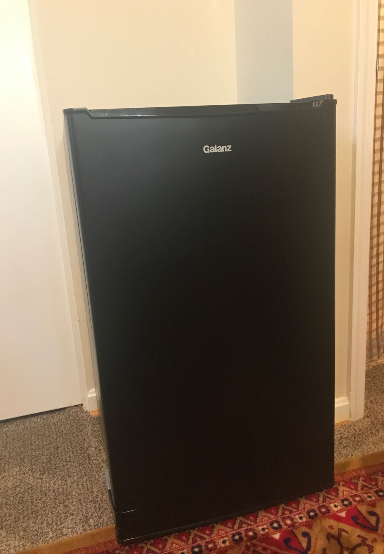 Galanz small refrigerator