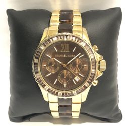 $375- Michael Kors Gold Tone Baguette Bezel Watch Chocolate  display picture 3