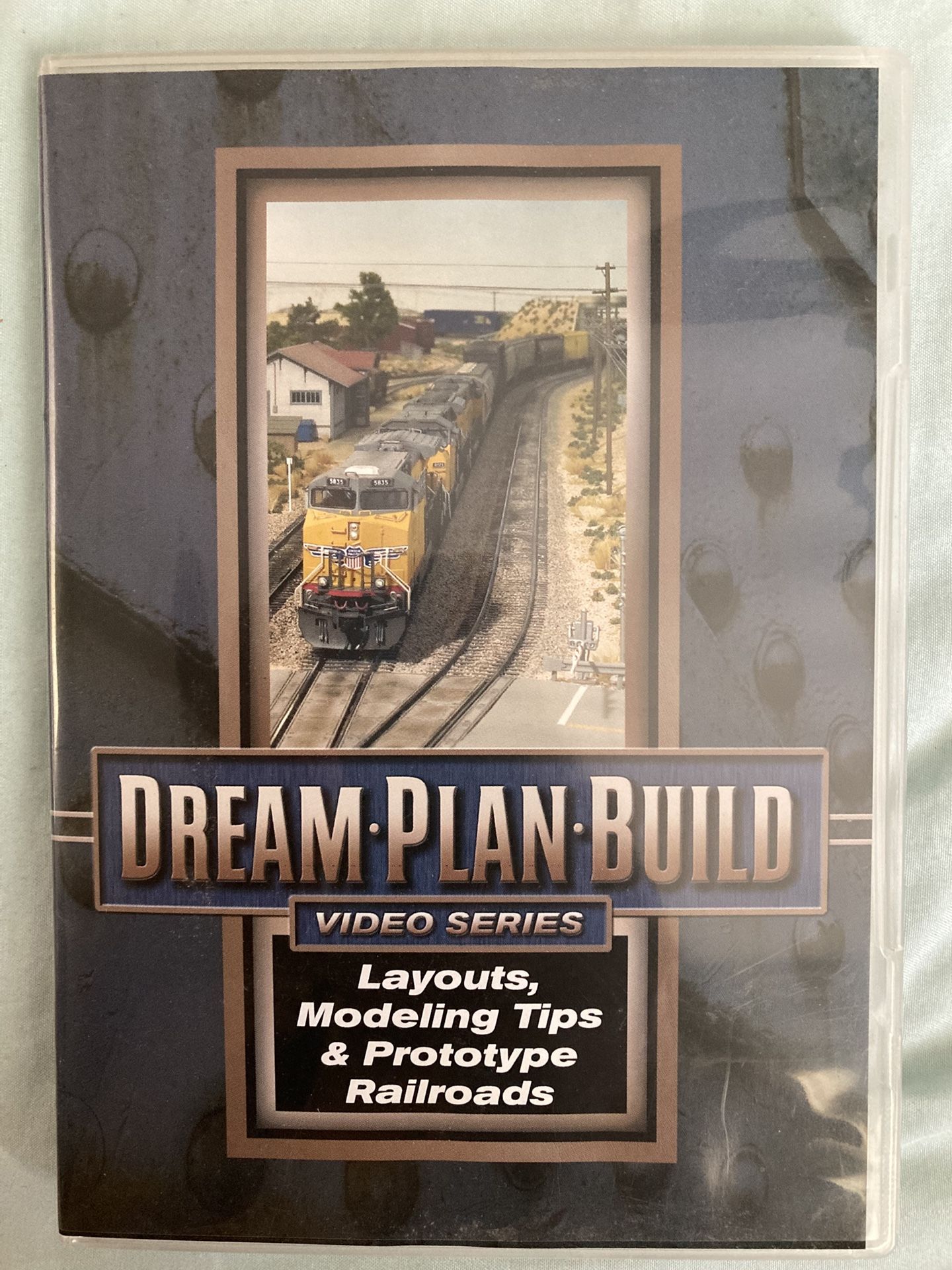 Model RR  DVD $20