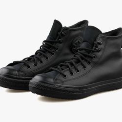 Converse Chuck Taylor All Star  Winter Hi Gore-Tex  Women’s 6 & Men’s 4