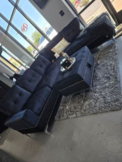 ✨️ Sectionals, 2pc Sofas ✨️ Furniture Queen Bedrooms, Dining Avail
