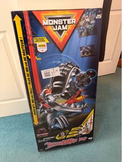 Monster Jam track set