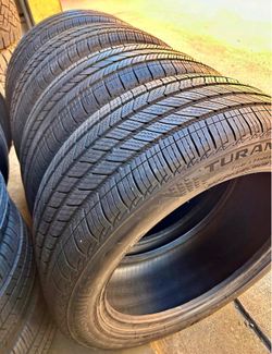255 45 19 Bridgestone I'm selling this set of tires with 80% life left on all 4