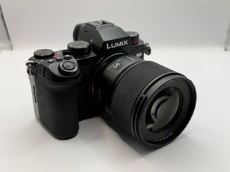 Panasonic LUMIX S5 Full Frame Camera + 85mm F1.8 Lens + New Camera Bag