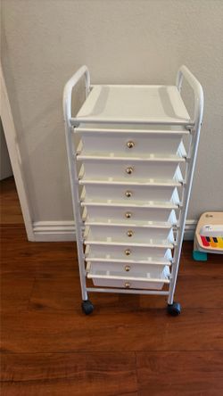 Plastic drawer
