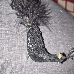 Black Peacok Ornaments 