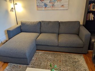 FINNALA Reversible Chaise Sectional Sofa w/ Storage – $1,600 New