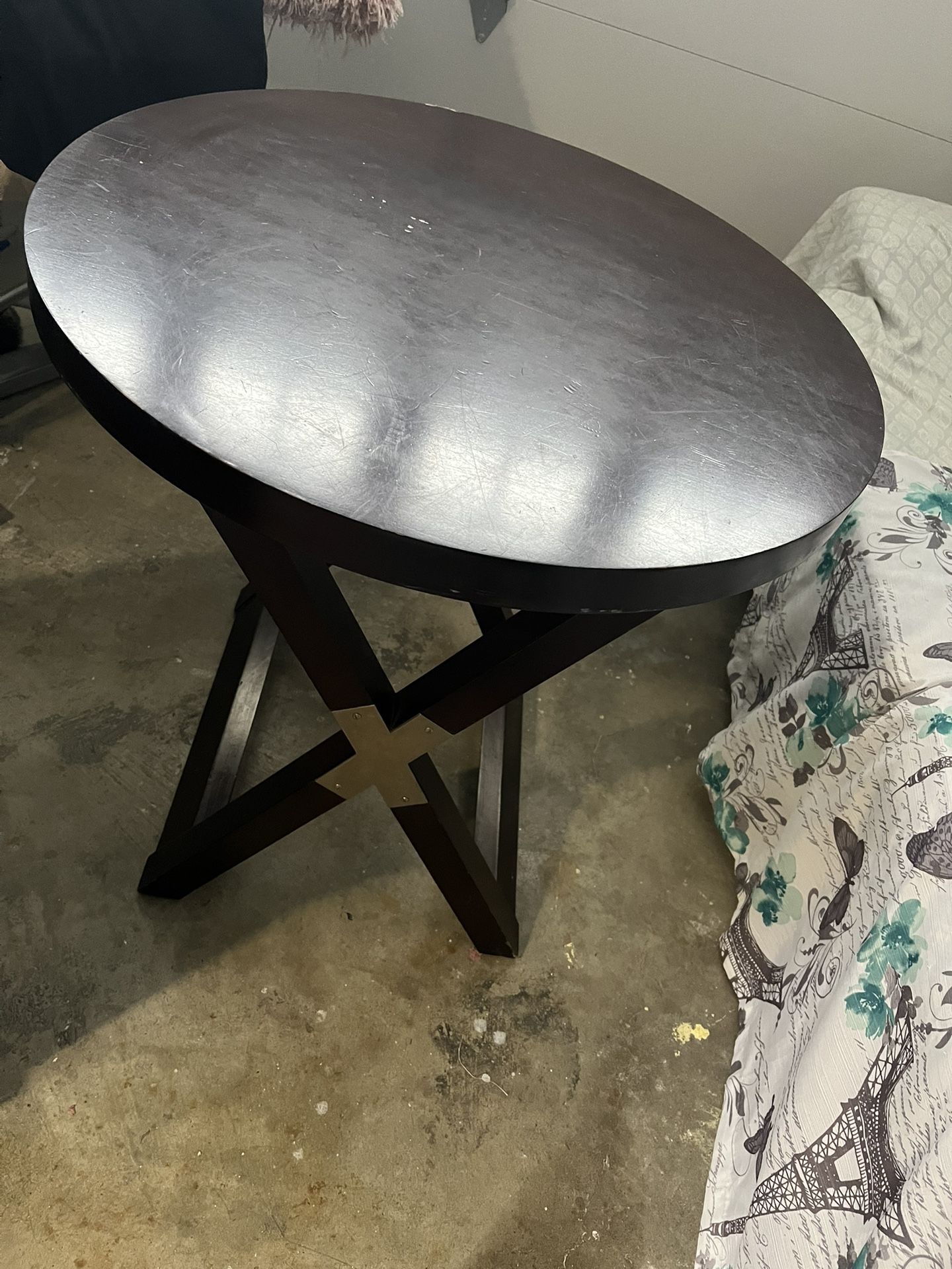 Round Table