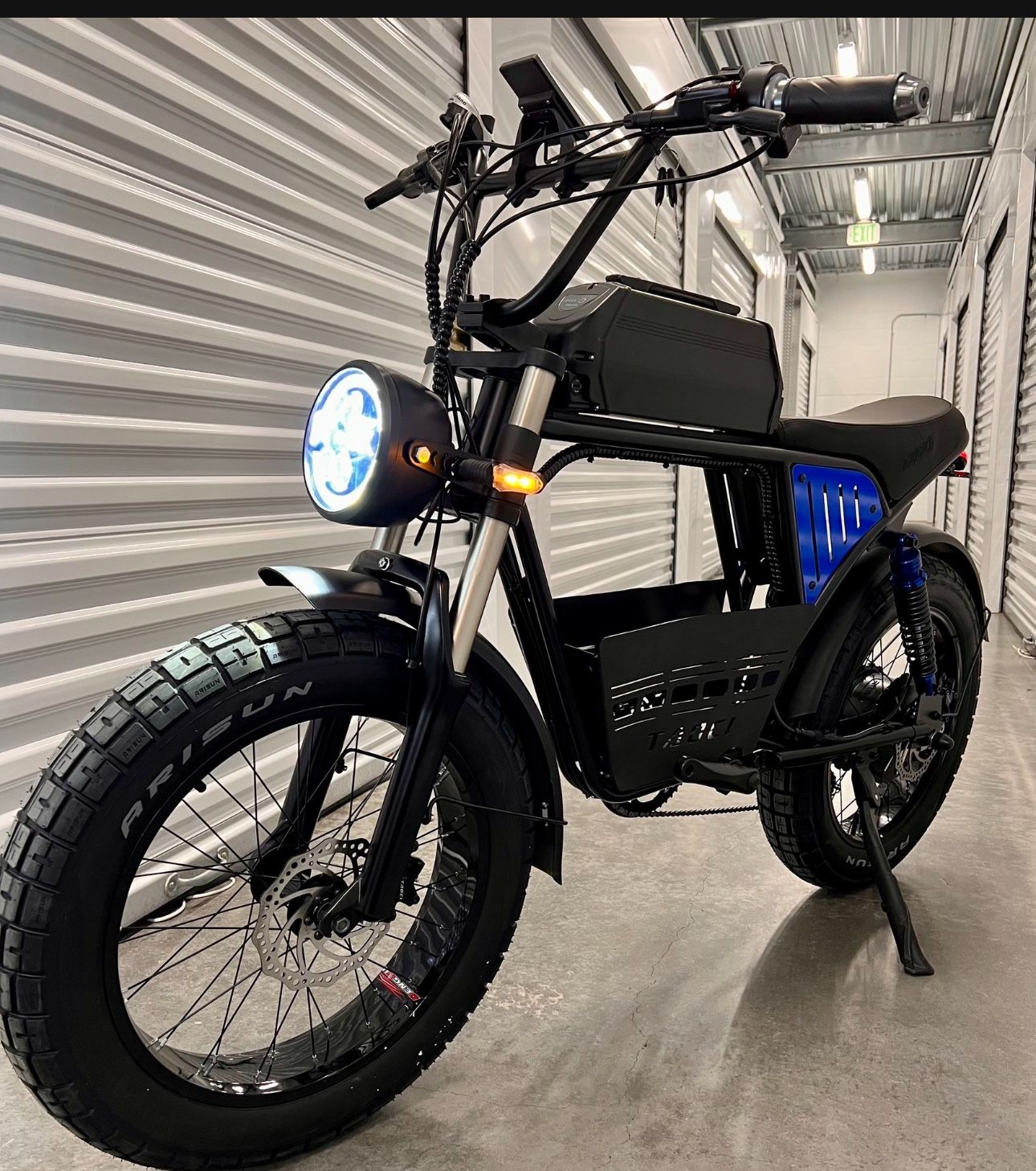New! 1500 W, Electric Bike, Retro Style, 35 Mph, Full Suspension, Black Or Sand, Free Delivery + Lock