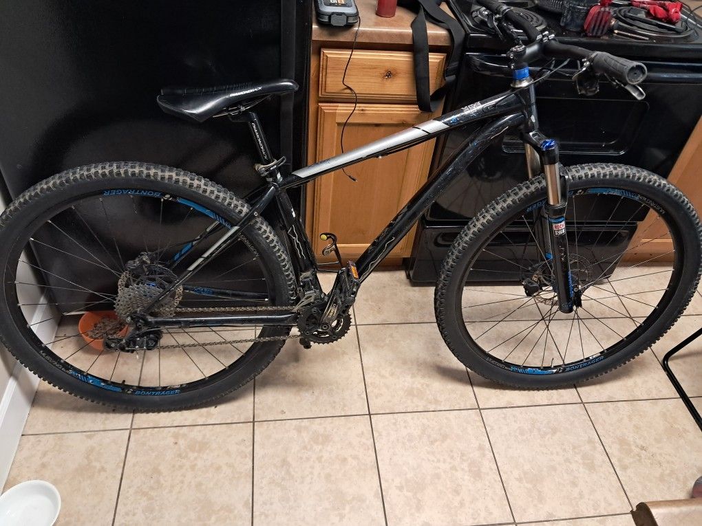 Trek Hardtail With Rockshox 29"