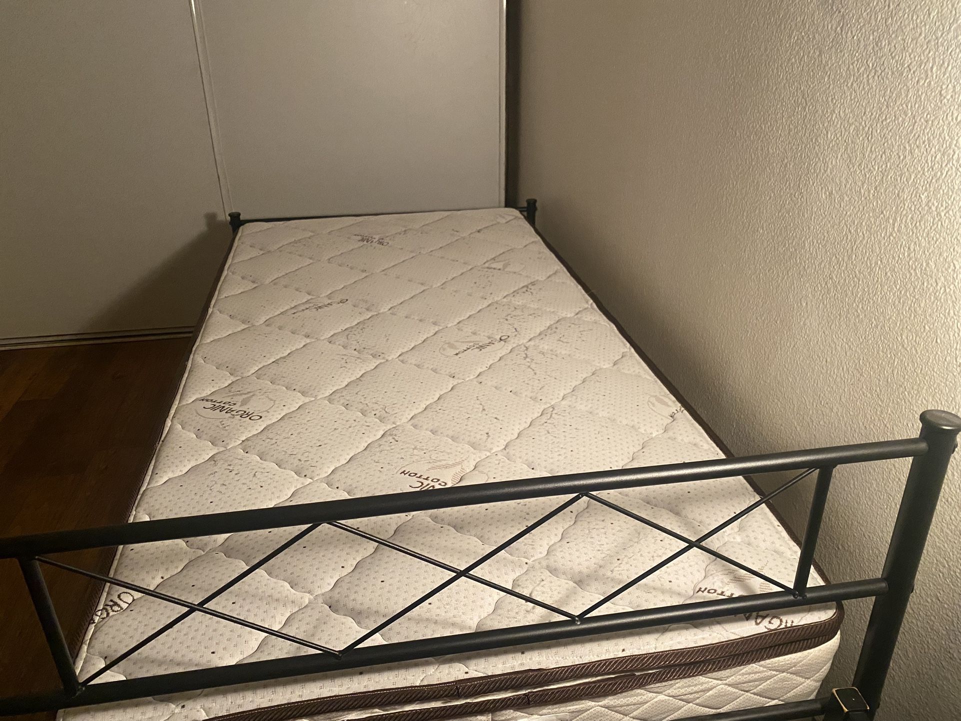 Metal Twin Bed 