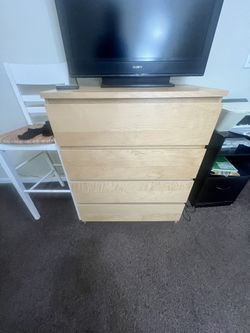 4 Drawer Bedroom Dresser $100 OBO