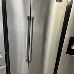 Maytag Side By side Refrigerator 