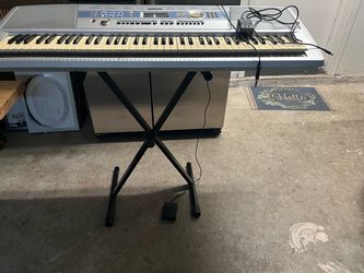 Yamaha Keyboard