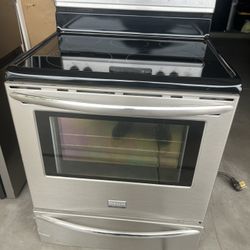 Frigidaire Gallery stainless steel stove + microwave combo for sale.