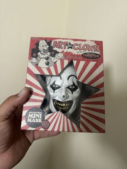 Terrifier Art The Clown Walmart Exclusive Mini Mask