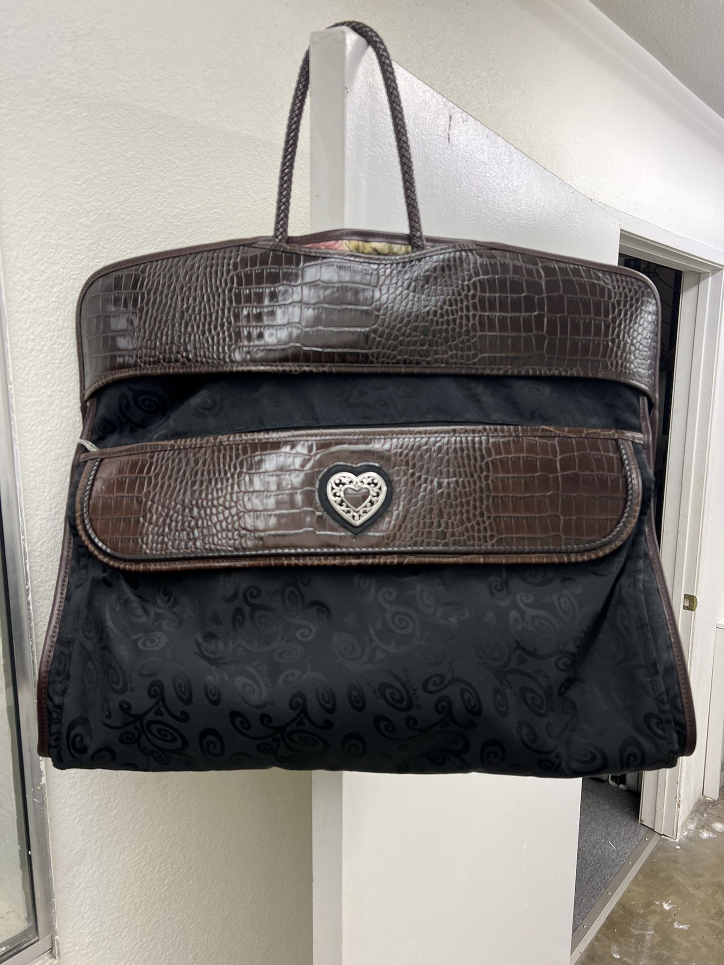 Brighton Garment Bag- Brown Croco Leather
