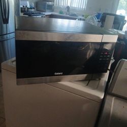 Galanz Microwave 