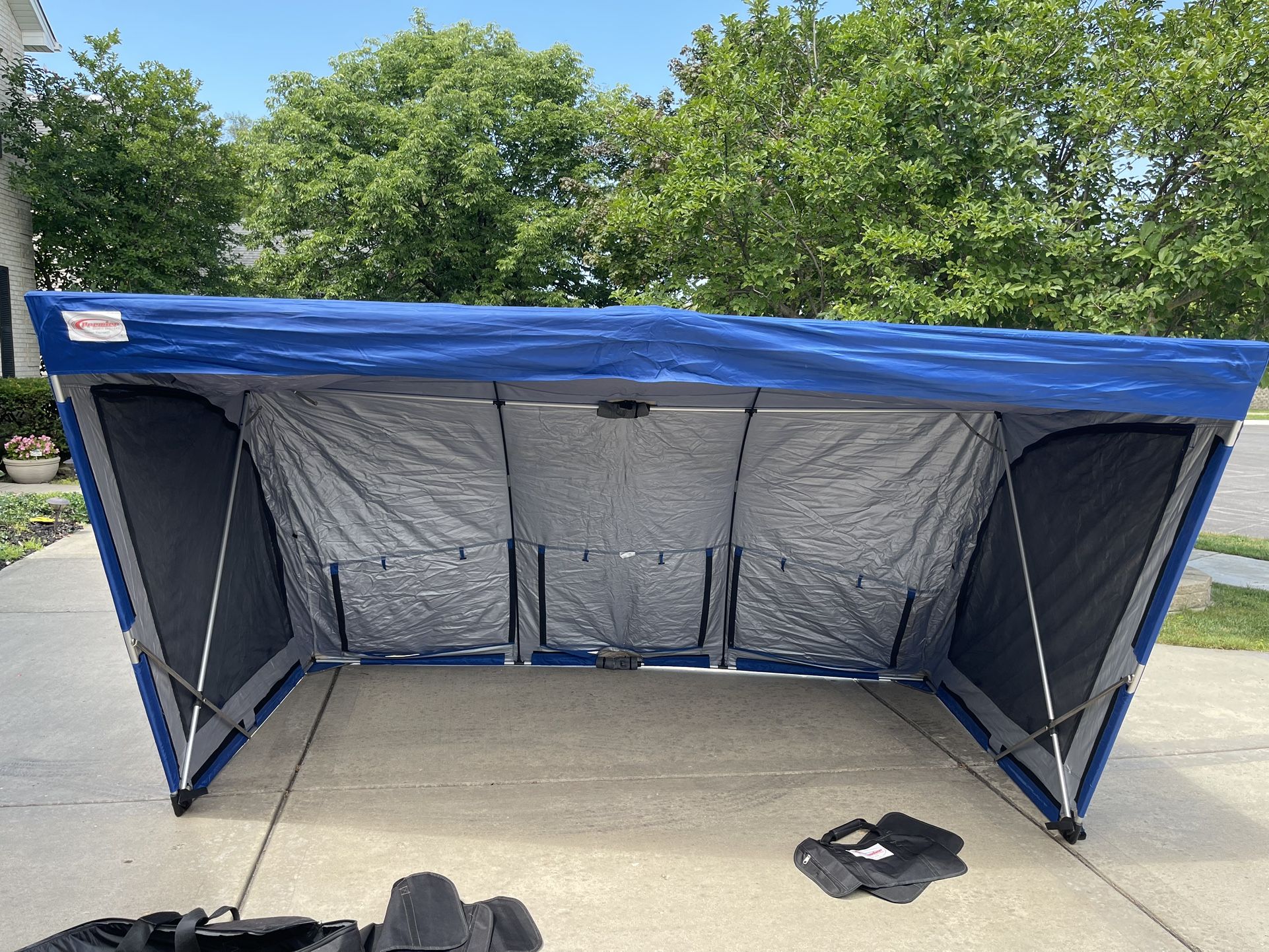 The PREMIER SPORTS SHELTER