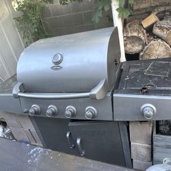 UNIFLAME BBQ GRILL 