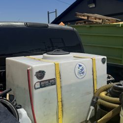 100 Gallon Water Tank 