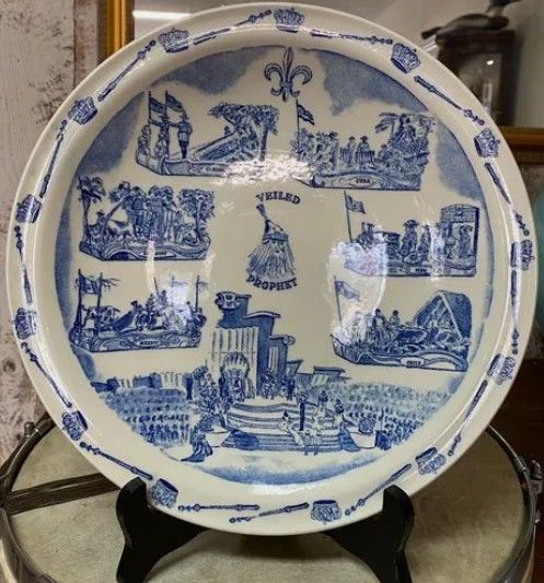 Veiled Prophet Plate. Vintage. Excellent Condition. 10 3/8 Inches Diameter. Porch Pickup.