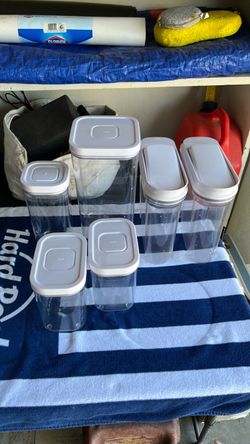 Oxo containers