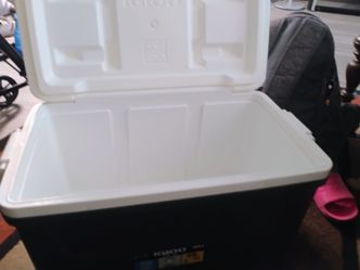 Igloo 48 QT ice chest cooler