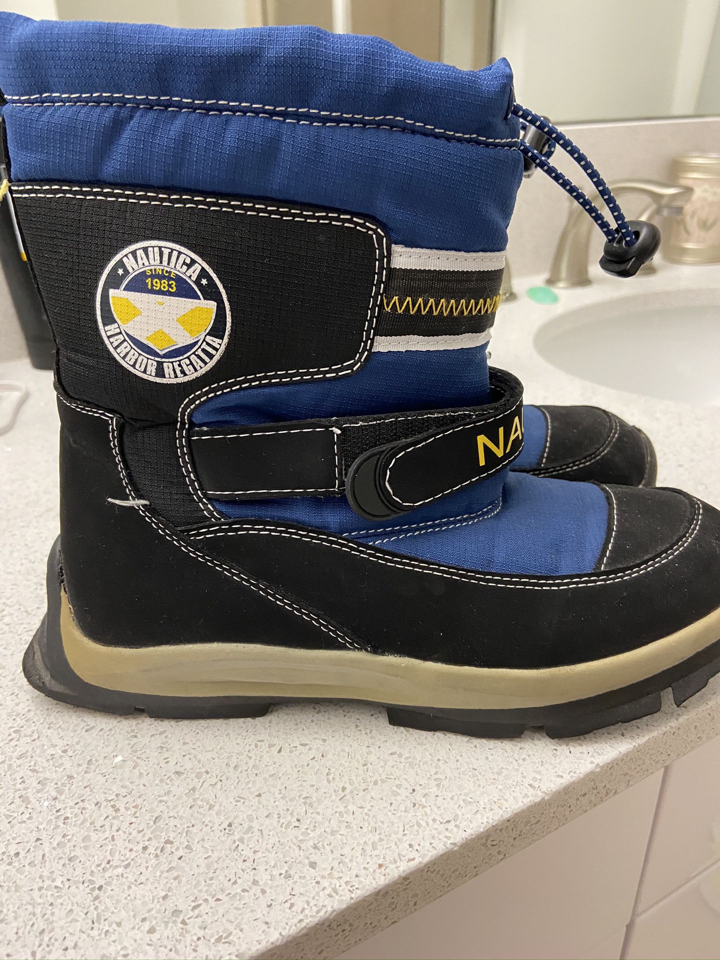 Náutica rain snow boots size 5 us