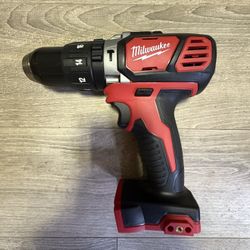 Milwaukee M18 18V Lithium-Ion Cordless 1/2 in. Hammer Drill/Driver (Tool-Only)