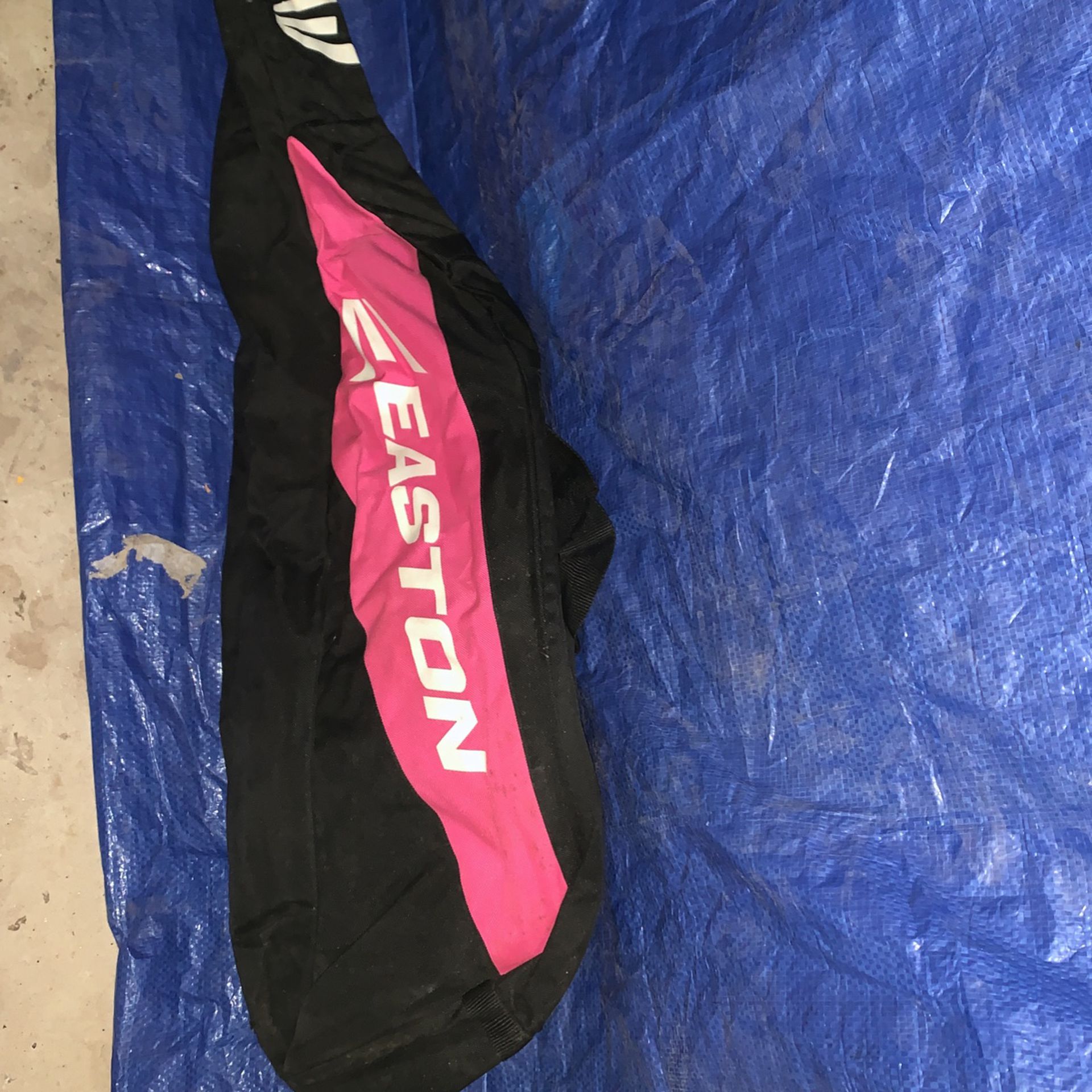 Easton Youth Pink Girls Teeball / Softball Bag For Bat & Glove Equipment Bag