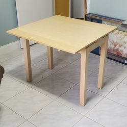Expandable table, IKEA Bjursta
