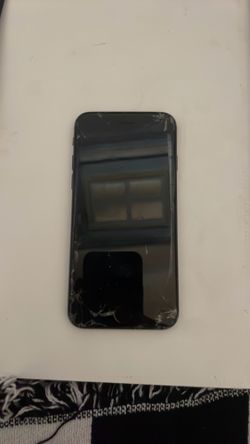 3 iPhones for parts