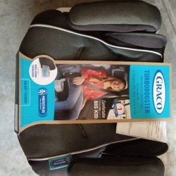 Two Brand New Children Car Seats 