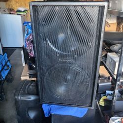 RENKUS.12.par.similar.a.JBL