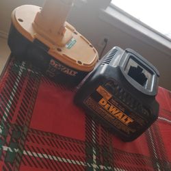 DeWalt Battery And Charger 🔋🚨