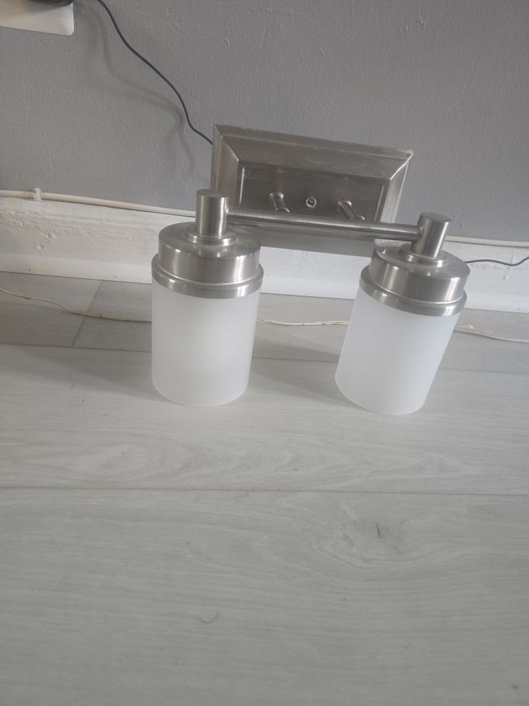 bathroom Light fixture