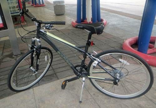 Schwinn Seventh Ave Hybrid Bike