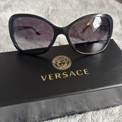 Women’s Black Versace Sunglasses 