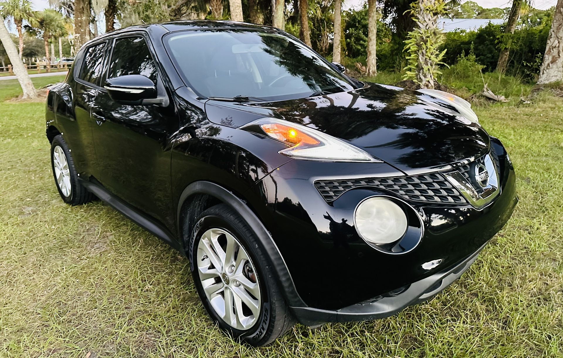 2015 NISSAN JUKE S