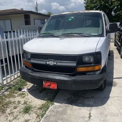 (2005) Chevrolet Van