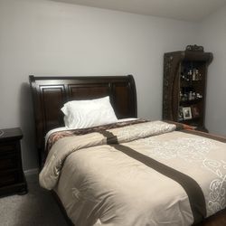 Ashley Furniture real Wood Bedroom Set 