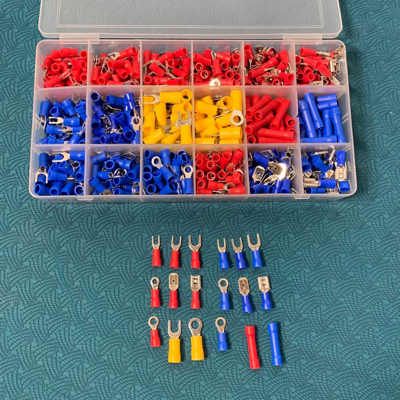 520 PCS Insulated Electrical Wire Splice Terminal Spade/ Crimp/ Ring Connector Kit