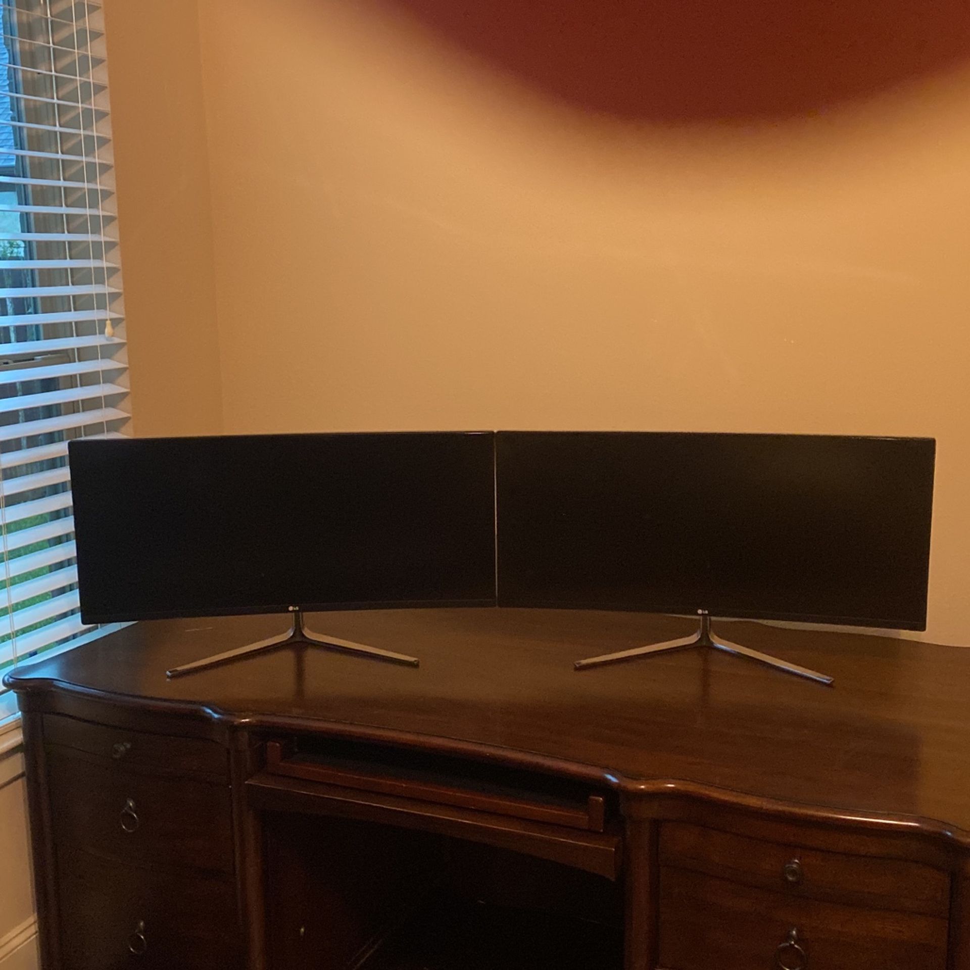 LG WQHD IPS Curved 34 Inch Monitors (34UC97-S)