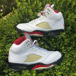 Size 8.5 - Jordan 5 Retro Mid Fire Red