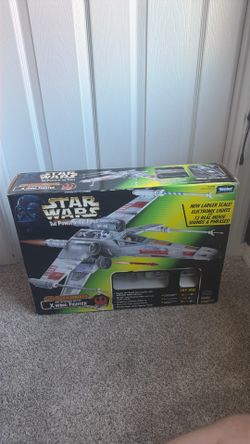 Hasbro Star Wars Vintage Collection Luke Skywalker's Red 5 X-Wing Fighter
