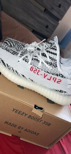 Yeezy 350 zebra size 9