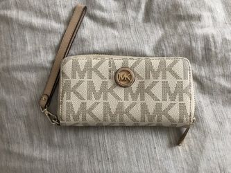 Michael Kors wallet