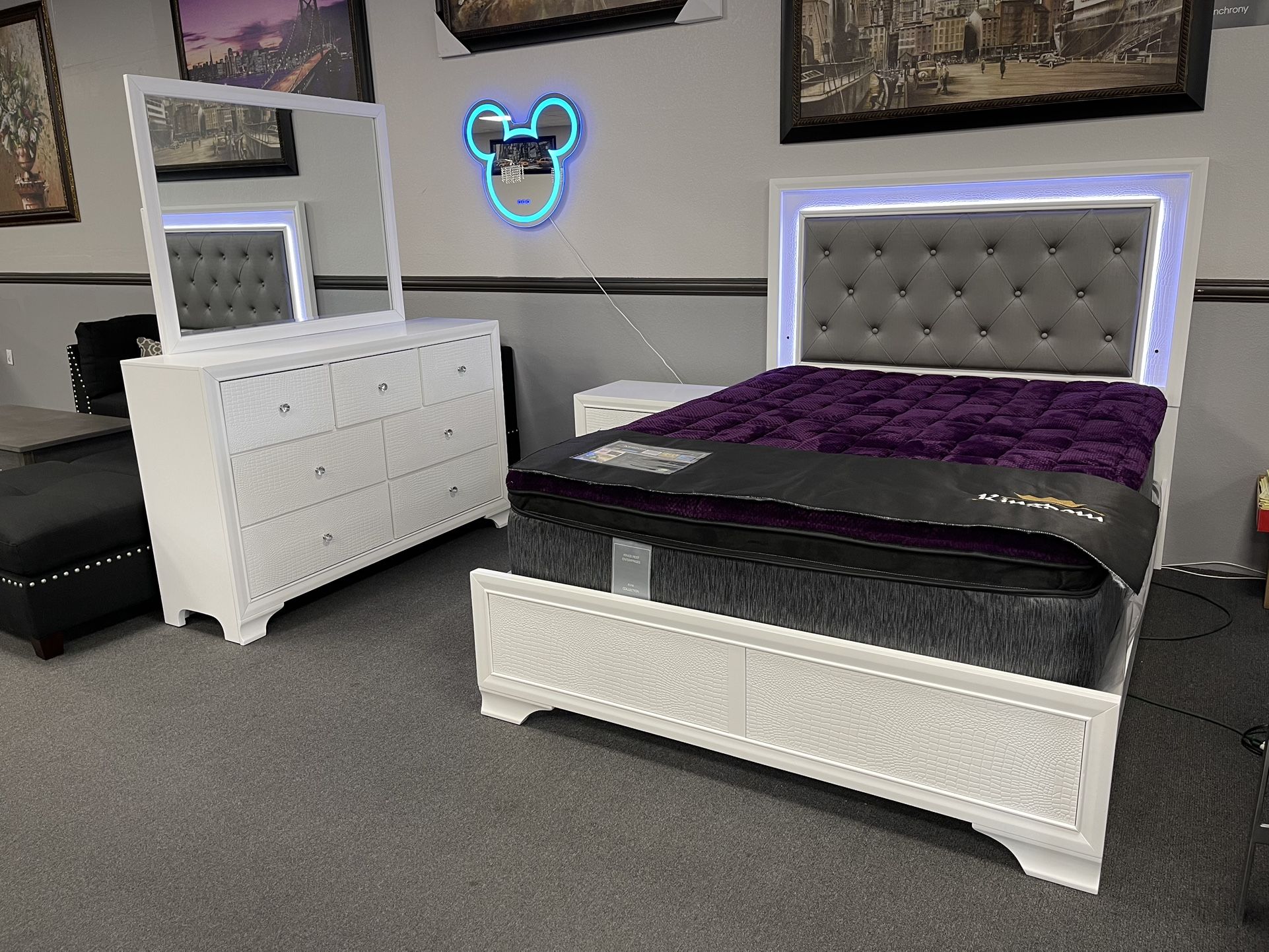 4PC Queen Bedroom Set
